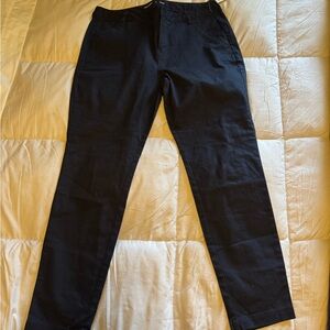 Old navy woman’s Classic Navy Pants 12